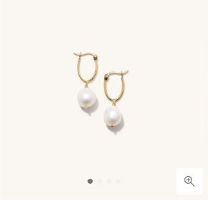 NEW Mejuri organic pearl hoops